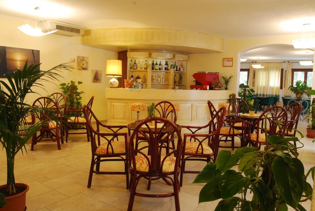 Hotel Mon Repos Baja Sardinia Exterior photo