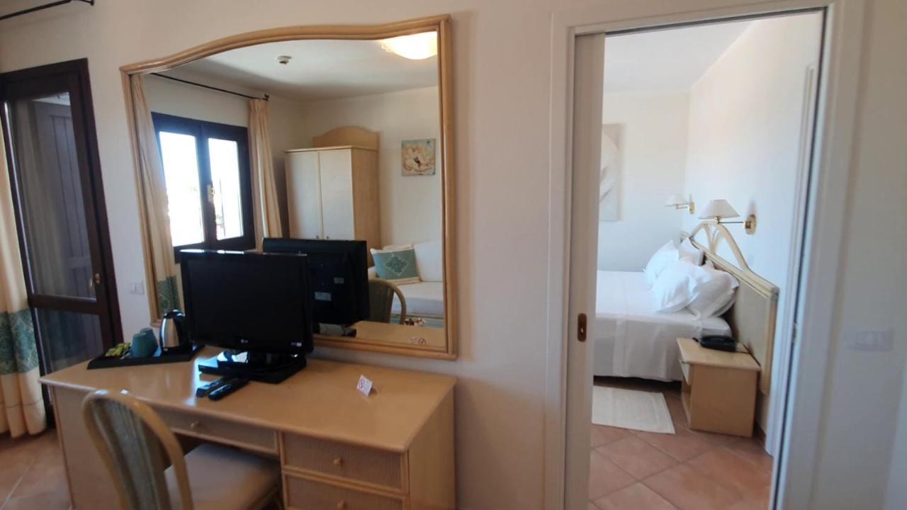 Hotel Mon Repos Baja Sardinia Exterior photo