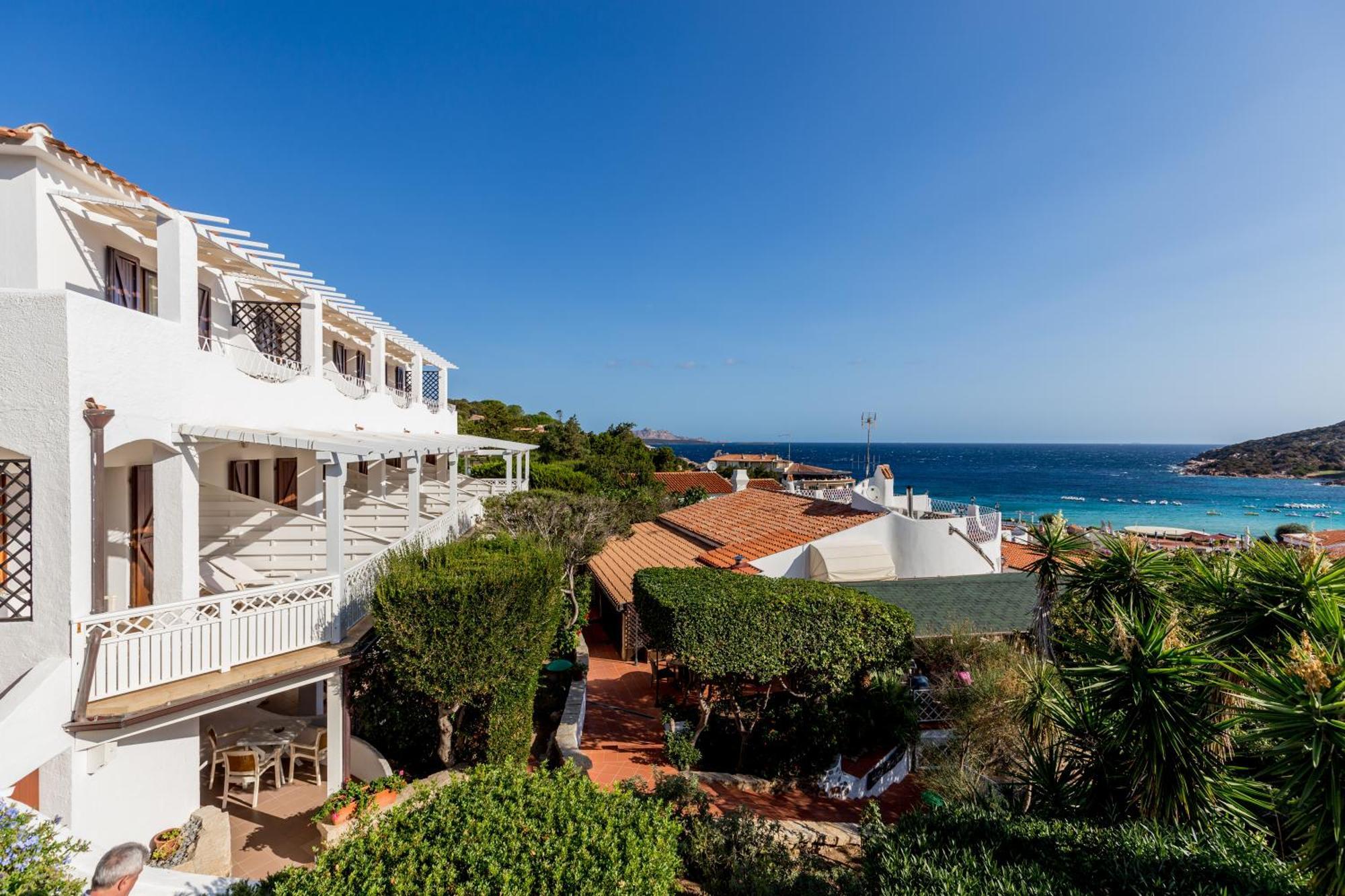Hotel Mon Repos Baja Sardinia Exterior photo