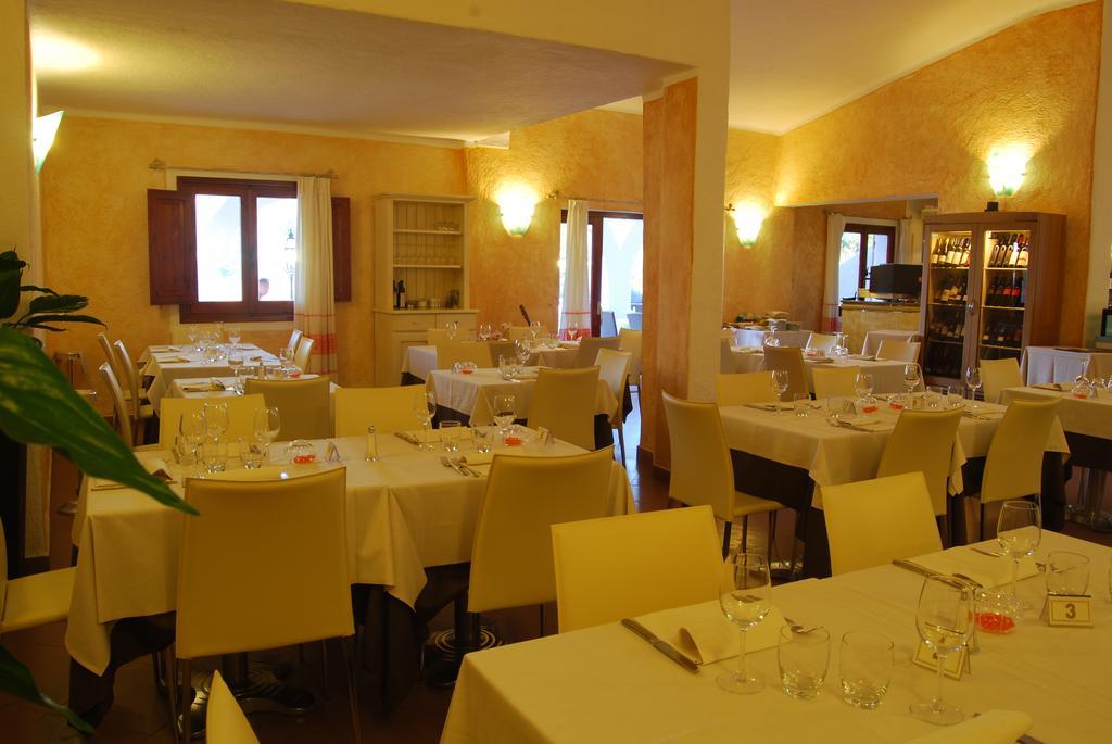 Hotel Mon Repos Baja Sardinia Exterior photo